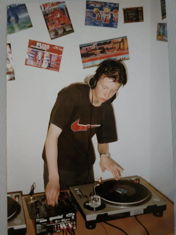 Sunryz 1999 an den Plattenspielern